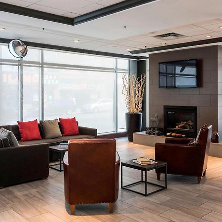 Отель Courtyard By Marriott Ottawa Downtown Экстерьер фото