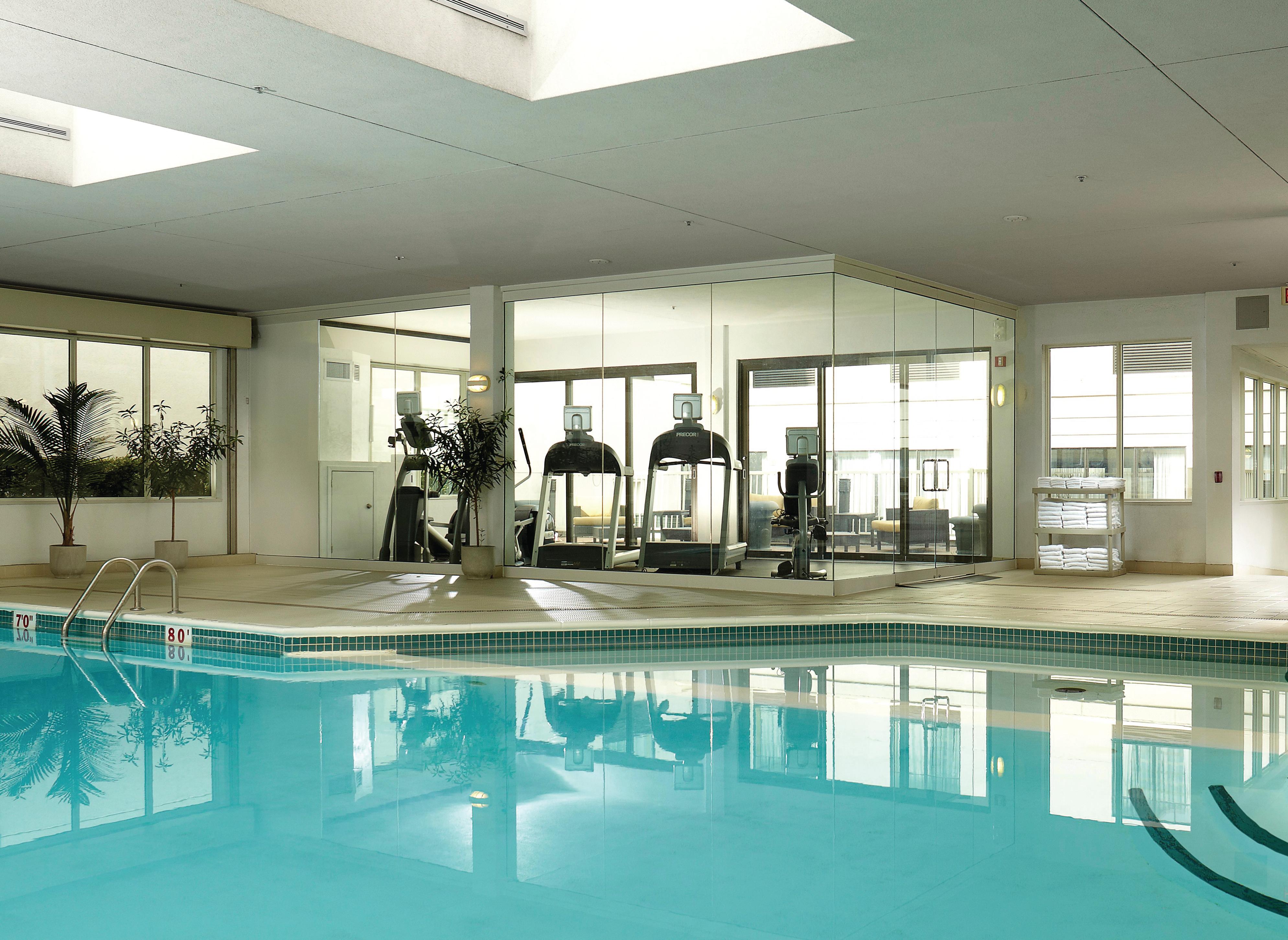 Отель Courtyard By Marriott Ottawa Downtown Экстерьер фото